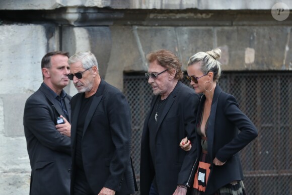 Jean-Claude Darmon, Johnny et Laeticia Hallyday - Obsèques de Mireille Darc en l'église Saint-Sulpice à Paris. Le 1er septembre 2017