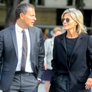 Marc-Olivier Fogiel et Claire Chazal - Arrivées - Obsèques de Mireille Darc en l'église Saint-Sulpice à Paris, France, le 1er septembre 2017.