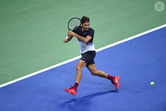 Roger Federer affronte Feliciano López en 32e de finale de l'US Open. New York, le 2 septembre 2017.
