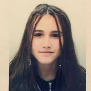 Joyce Jonathan ouvre son album photo pour la rentrée, septembre 2017.