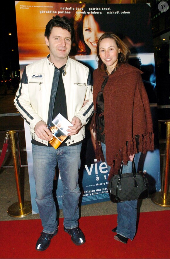 Vanessa Demouy et Philippe Lellouche à Paris, le 2 mars 2004.