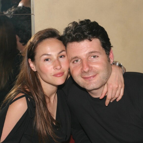 Vanessa Demouy et Philippe Lellouche à Paris, mai 2004. 