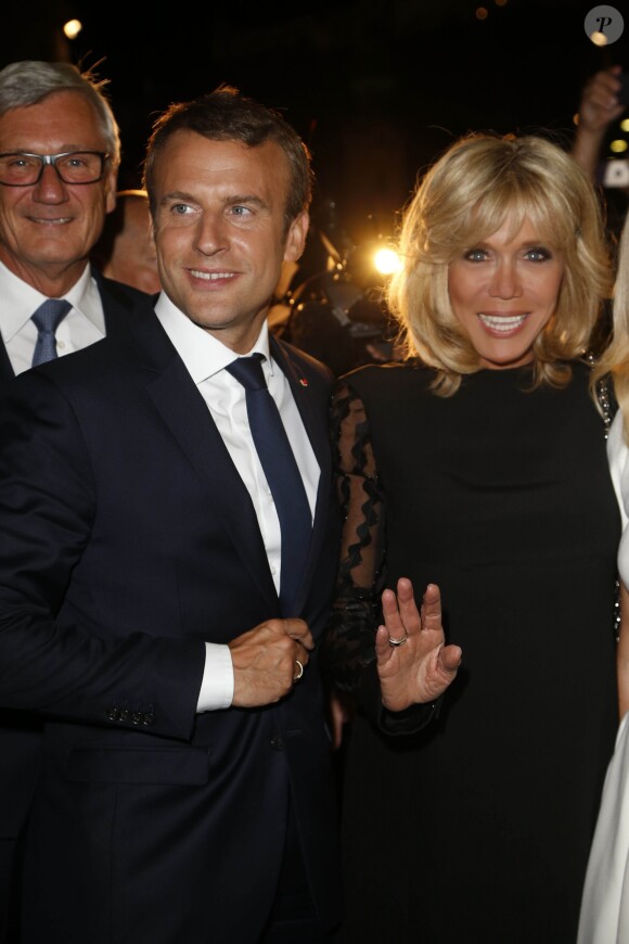 Le président de la République française Emmanuel Macron et sa femme la Première dame Brigitte Macron (Trogneux) lors du festival de Salzbourg, Autriche, le 23 août 2017.