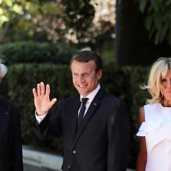 Prokópis Pavlópoulos, Président de la République hellénique, le président Emmanuel Macron, Brigitte Macron (Trogneux) et Vlassia Pavlopoulou-Peltsemi lors de l'accueil du couple présidentiel français par le président de la république hellénique au palais présidentiel à Athènes le 7 septembre 2017. © Dominique Jacovides / Bestimage