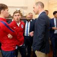Le prince William, duc de Cambridge, recevait le 7 septembre 2017 au palais de Kensington, à Londres, l'équipe de football d'Angleterre des moins de 20 ans, récemment sacrée championne du monde.