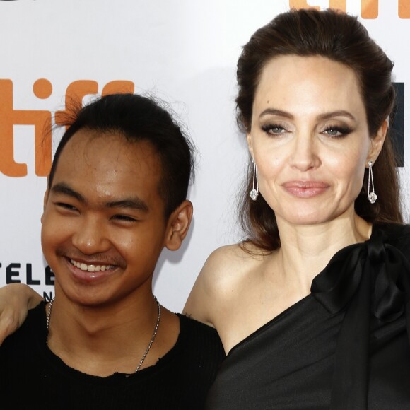 Maddox Jolie-Pitt et Angelina Jolie à la première de 'First They Killed My Father: A Daughter of Cambodia Remembers' au Toronto International Film Festival le 11 septembre 2017.