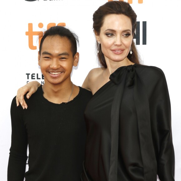 Maddox Jolie-Pitt et Angelina Jolie à la première de 'First They Killed My Father: A Daughter of Cambodia Remembers' au Toronto International Film Festival le 11 septembre 2017.