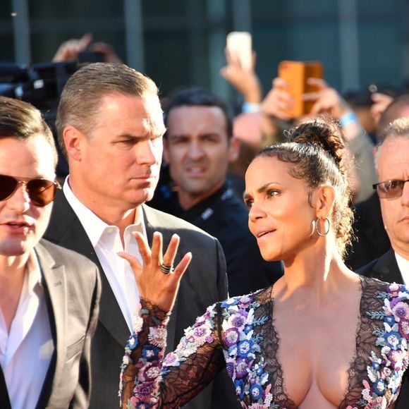 Halle Berry, dans une tenue Zuhair Murad, à la première de "Kings" au Toronto International Film Festival 2017 (TIFF), le 13 septembre 2017. © Igor Vidyashev via Zuma Press/Bestimage