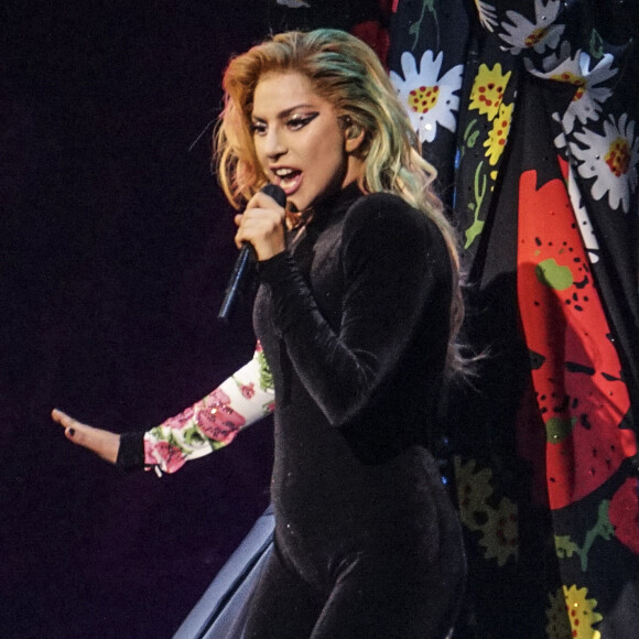 Lady Gaga en concert au Rogers Arena à Vancouver à l'occasion de sa tournée mondiale "Joanne", le 1er août 2017.