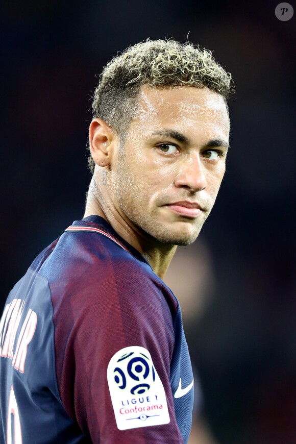 Neymar lors du match de Ligue 1 "PSG - OL (2-0)" au Parc des Princes à Paris, le 17 septembre 2017. © Cyril Moreau/Bestimage
