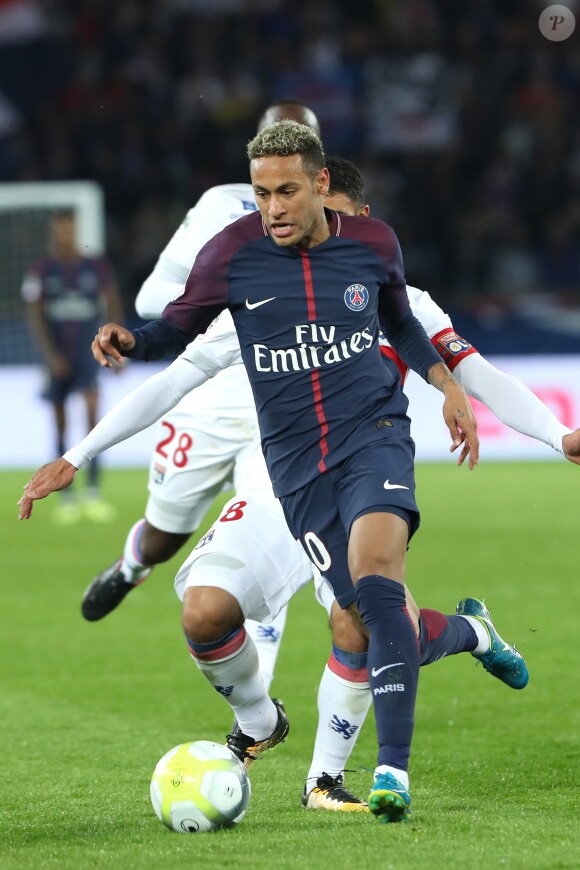 Neymar lors du match de Ligue 1 "PSG - OL (2-0)" au Parc des Princes à Paris, le 17 septembre 2017. © Cyril Moreau/Bestimage