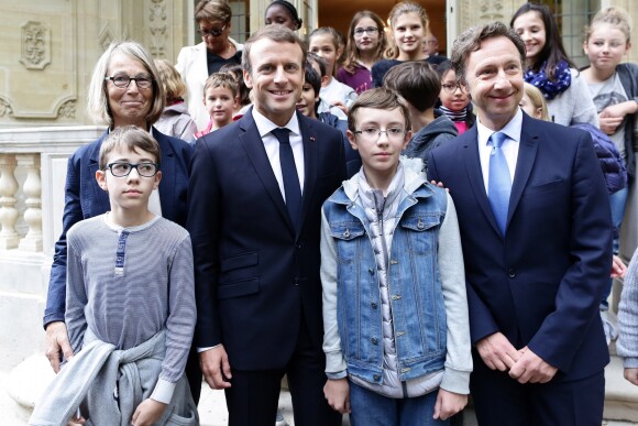 Le Président de la république française Emmanuel Macron visite le château de Monte-Cristo en compagnie de Stéphane Bern, Marly-le-Roi, France, le 15 septembre 2017. © Stéphane Lemouton/Bestimage