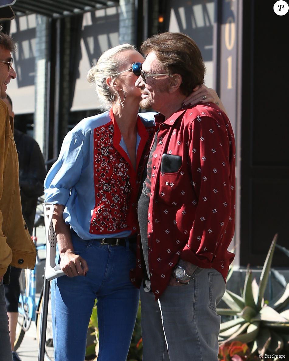 Johnny Hallyday Avec Sa Femme Laeticia Leurs Filles Jade Et Joy Marie Poniatowski Avec Son Mari Pierre Rambaldi Et Leur Fille Tess A Santa Monica Le 1er Avr Purepeople