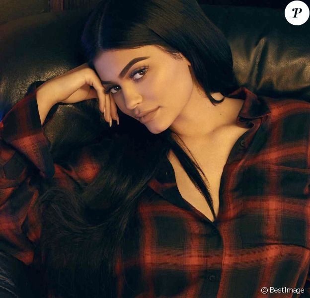 Kylie Jenner pose pour sa nouvelle campagne de publicité pour sa collection Kendall+Kylie. Septembre 2017.