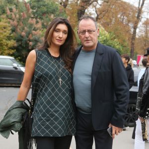Jean Reno et sa femme Zofia - Arrivées au défilé de mode printemps-été 2018 "Lanvin" au Grand Palais à Paris. Le 27 septembre 2017 © CVS-Veeren / Bestimage
