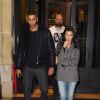 Kourtney Kardashian et son compagnon Younes Bendjima quittent leur hôtel, le Plaza Athénée, pour aller dîner dehors. Paris, le 26 septembre 2017