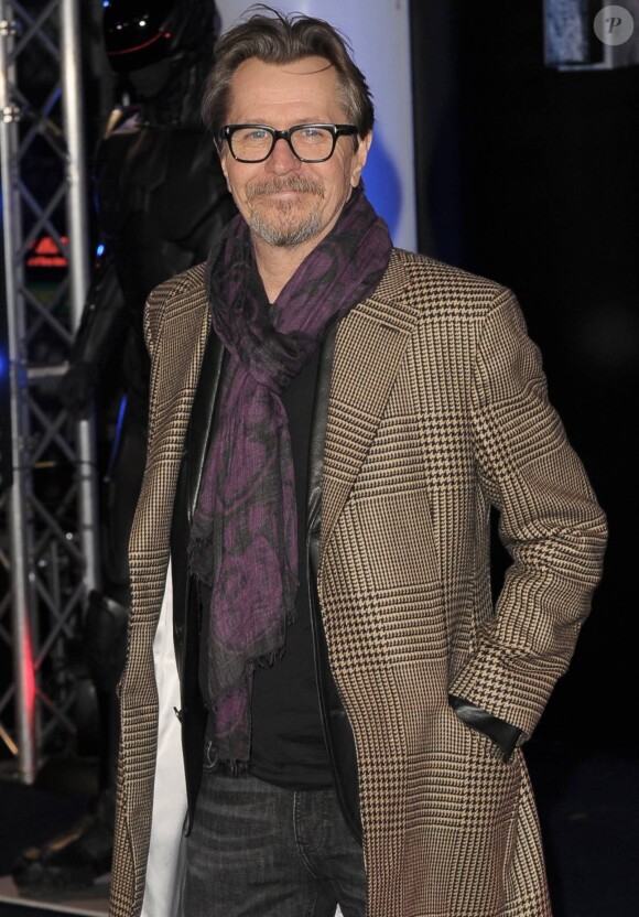 Gary Oldman - Première du film "RoboCop" à Londres le 5 février 2014.