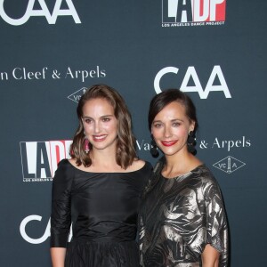 Natalie Portman et Rashida Jones - Les célébrités arrivent à la soirée "Dance Project Gala" à Los Angeles le 7 octobre 2017.