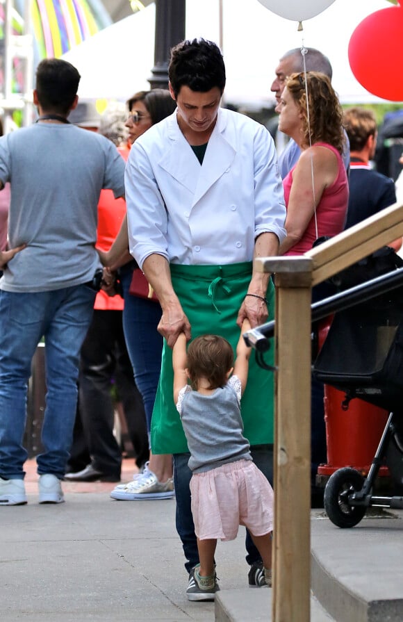 Exclusif - Hayden Christensen reçoit la visite de sa compagne et leur fille Briar Rose sur le tournage de ''Little Italy'' à Toronto, le 13 juin 2017.