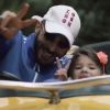 Karim Benzema à Disneyland Paris avec sa fille Mélia. Instagram, octobre 2017.