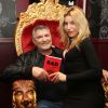 Jean-Marie Bigard et sa femme Lola Marois (Lola Bigard) - Cocktail de bienfaisance 'Octobre Rose' au restaurant Fidèle à Paris, France, le 16 octobre 2017. © Denis Guignebourg/Bestimage