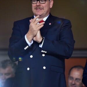 Le prince Albert II de Monaco lors du match de Ligue des Champions entre l'AS Monaco et le Besiktas Istanbul au stade Louis II à Monaco le 17 octobre 2017. © Bruno Bebert / Bestimage