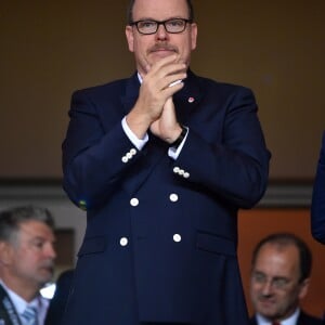 Le prince Albert II de Monaco lors du match de Ligue des Champions entre l'AS Monaco et le Besiktas Istanbul au stade Louis II à Monaco le 17 octobre 2017. © Bruno Bebert / Bestimage