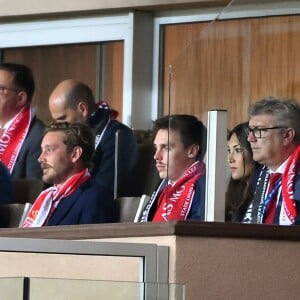 Semi-exclusif - Vadim Vasilyev, le prince Albert II de Monaco, Pierre Casiraghi, Louis Ducruet (tous trois moustachus) et sa compagne Marie lors du match de Ligue des Champions entre l'AS Monaco et le Besiktas Istanbul au stade Louis II à Monaco le 17 octobre 2017. © Bruno Bebert / Bestimage