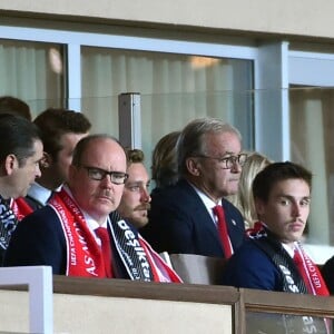 Semi-exclusif - Le prince Albert II de Monaco, Pierre Casiraghi, Louis Ducruet (tous trois moustachus) et sa compagne Marie lors du match de Ligue des Champions entre l'AS Monaco et le Besiktas Istanbul au stade Louis II à Monaco le 17 octobre 2017. © Bruno Bebert / Bestimage