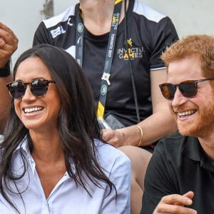 Le prince Harry et Meghan Markle en couple dans les tribunes de la finale de tennis des 3e Invictus Games à Toronto, au Canada, le 25 septembre 2017.