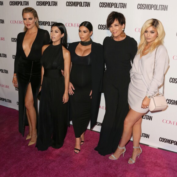 Khloe Kardashian, Kourtney Kardashian, Kim Kardashian enceinte, Kris Jenner, Kylie Jenner à la soirée du 50ème anniversaire de la revue féminine ‘Cosmopolitan' à West Hollywood, le 12 octobre 2015 Cosmopolitan 50th Birthday Celebration held at Ysabel in West Hollywood, California on 10/12/1512/10/2015 - West Hollywood