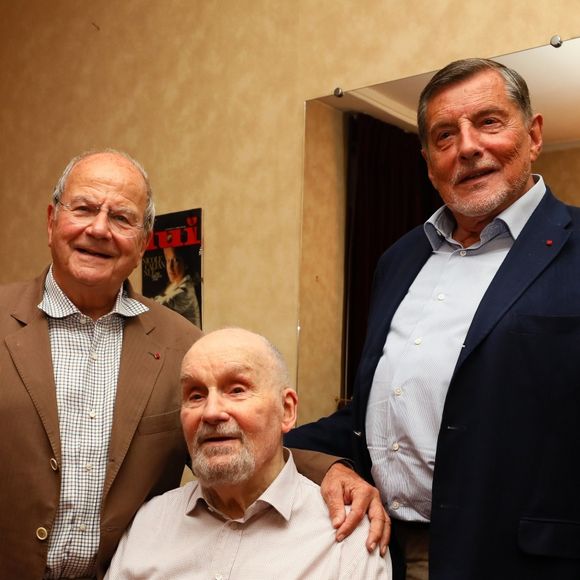 Exclusif - Michel Bouquet, Marc Ladreit de Lacharrière et Jean-Claude Camus dans les loges après la représentation - Représentation de la pièce de théâtre "Le Tartuffe" au théâtre de la porte Saint-Martin à Paris, le 14 octobre 2017. © Sébastien Valiela/Bestimage