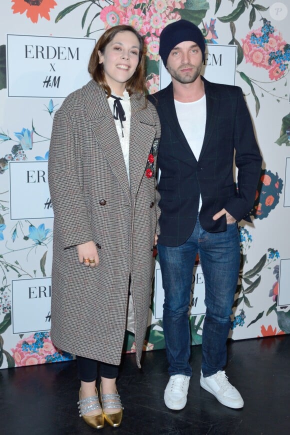 Alysson Paradis et Guillaume Gouix - Soirée de lancement de la collection "Erdem x H&M" à l'hôtel du Duc à Paris, France, le 26 octobre 2017.