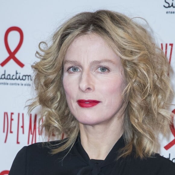 Karin Viard (chemisier Ralph Lauren et pochette Ralph Lauren) - Photocall de la 15e édition du "Dîner de la mode du Sidaction" au Grand Palais à Paris, le 26 janvier 2017. © Olivier Borde/Bestimage