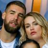Luka Karabatic et sa compagne Jeny Priez dans les tribunes lors du match de Ligue 1, Paris Saint-Germain (PSG) vs Toulouse FC (TFC) au Parc des Princes à Paris, le 20 août 2017.