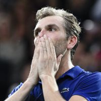 Julien Benneteau : Encouragé par sa compagne Karen, il crée l'exploit à Paris