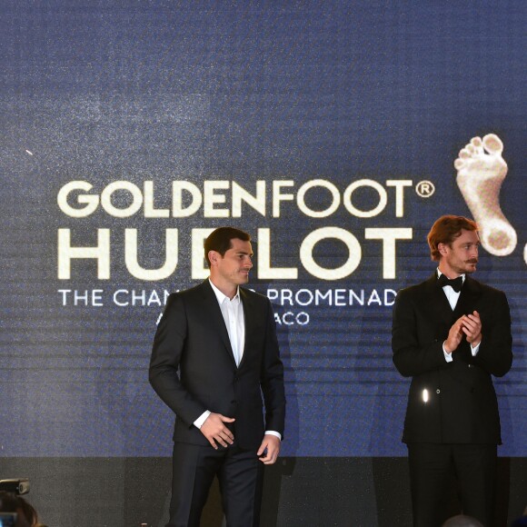 Pierre Casiraghi a remis à Iker Casillas le Golden Foot Award 2017 le 7 novembre 2017 à l'hôtel Mériden à Monaco. © Bruno Bebert/Bestimage