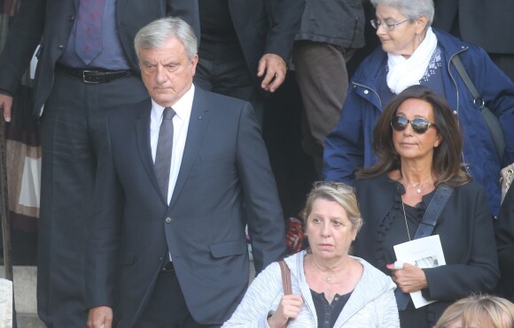 Sidney Toledano et sa femme Katia - Sorties des obsèques de Mireille Darc en l'église Saint-Sulpice à Paris. Le 1er septembre 2017