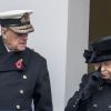 Le duc d'Edimbourg et la reine Elizabeth II au balcon du bureau des Affaires étrangères à Londres le 12 novembre 2017 lors du Dimanche du Souvenir, commémoration sur le Cénotaphe de Whitehall des soldats tombés au champ d'honneur lors des deux Guerres mondiales.