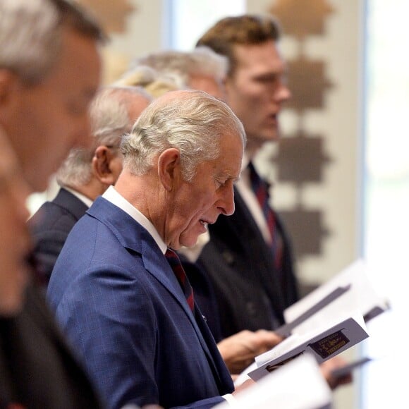 Le prince Charles s'est aussi recueilli au Guards Memorial à Londres le 12 novembre 2017.