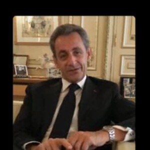 Nicolas Sarkozy a adressé un message à son épouse Carla Bruni-Sarkozy dans "20h30 le dimanche" sur France 2 le 12 novembre 2017.