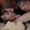Johnny Depp en plein orgie dans le dernier clip de Marilyn Manson "KILL4ME"