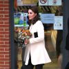 La duchesse Catherine de Cambridge, enceinte, arrive au Hornset Road Children Centre à Londres le 14 novembre 2017. Une visite reprogrammée après son annulation de dernière minute début septembre en raison des violents symptômes d'hyperémèse gravidique de sa troisième grossesse.