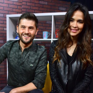 Exclusif - Christophe Beaugrand et Leila Ben Khalifa lors d'une interview donnée pour PurePeople.com dans les locaux de Webedia à Levallois Perret le 17 novembre 2017. © Giancarlo Gorassini / Bestimage