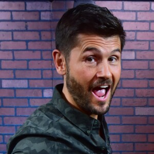 Exclusif - Christophe Beaugrand et Leila Ben Khalifa lors d'une interview donnée pour PurePeople.com dans les locaux de Webedia à Levallois Perret le 17 novembre 2017. © Giancarlo Gorassini / Bestimage