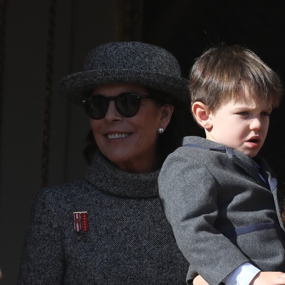 La princesse Caroline de Hanovre, Tatiana Casiraghi (Tatiana Santa Domingo), Charlotte Casiraghi et son fils Raphaël Elmaleh - La famille princière de Monaco au balcon du palais lors de la fête nationale monégasque, à Monaco, le 19 novembre 2017. © Dominique Jacovides/Bestimage