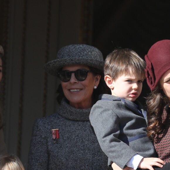 Beatrice Borromeo, Sacha Casiraghi, la princesse Caroline de Hanovre, Tatiana Casiraghi (Tatiana Santa Domingo), Charlotte Casiraghi et son fils Raphaël Elmaleh - La famille princière de Monaco au balcon du palais lors de la fête nationale monégasque, à Monaco, le 19 novembre 2017. © Dominique Jacovides/Bestimage