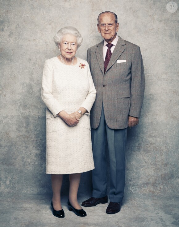 La reine Elizabeth II et le prince Philip, duc d'Edimbourg, photographiés le 18 novembre 2017 au château de Windsor par Matt Holyoak à l'occasion de leurs noces de platine (70 ans de mariage), anniversaire célébré le 20 novembre. © Matt Holyoak/CameraPress/BestImage