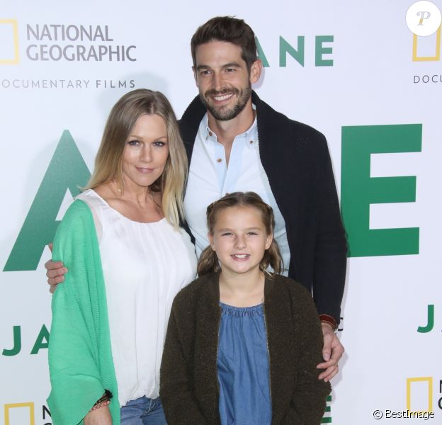 Jennie Garth avec son mari Dave Abrams et sa fille Lola Ray Facinelli à la première de "Jane" au Hollywood Bowl à Los Angeles, le 9 octobre 2017