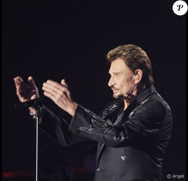 Johnny Hallyday Il S Eclate En Live Avec Son Fils David Et Ses Amis Pour Feter Sa Victoire Regardez La Video Purepeople